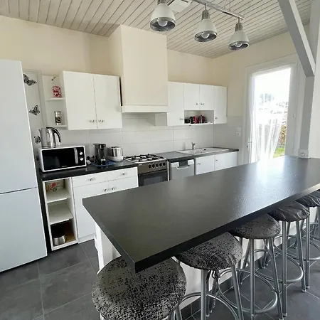 **maison 3 Pieces Avec Jardin A 350m Du Bord De - Wifi, Terrasse, Parking** - Fr-1-231-220 * Brétignolles-sur-Mer